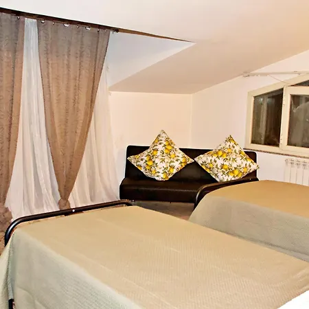 Vista Alcantara - Wellness Mountain-top Retreat Homestay Motta Camastra